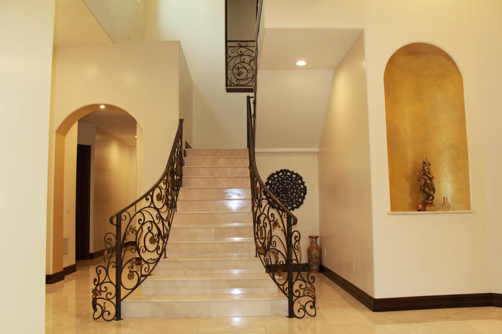 Custom Luxury Home  8000 SF under roof - Image 15