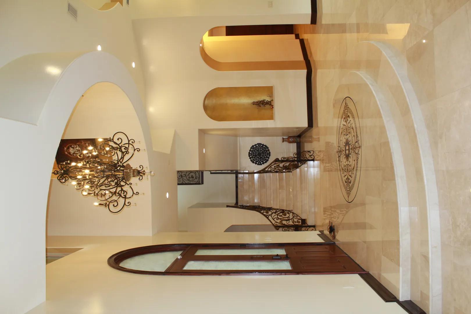 Custom Luxury Home  8000 SF under roof - Image 31